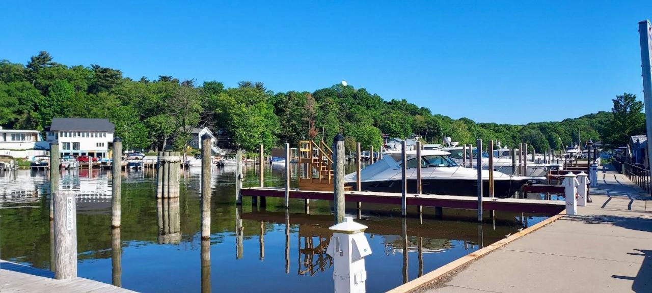 The Charming Glenn Cottage! Walk To Lake Michigan! Fennville Экстерьер фото