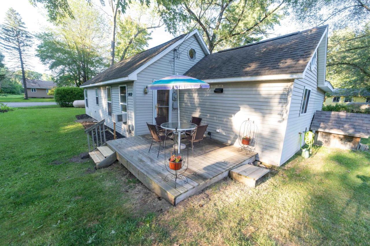 The Charming Glenn Cottage! Walk To Lake Michigan! Fennville Экстерьер фото