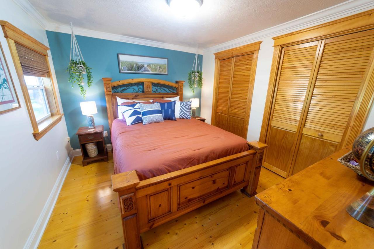 The Charming Glenn Cottage! Walk To Lake Michigan! Fennville Экстерьер фото